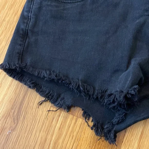 Blank NYC Women’s Black Denim Shorts Size 26